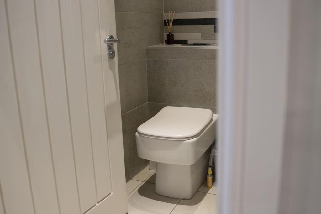 Spacious Apartment In City Centre - Free Parking Νότιγχαμ Εξωτερικό φωτογραφία